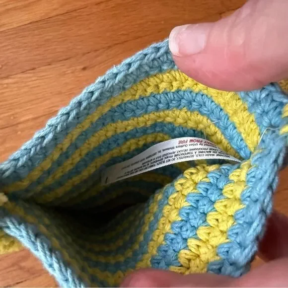 URBAN Outfitters Flower/Stripe Blue Yellow Mini Crochet Crossbody Cell Phone Bag - Picture 9 of 12